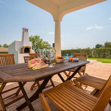 Villa Traditonal Three Bedroom Alegria Loulé