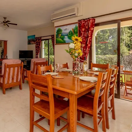 Traditonal Three Bedroom Alegria