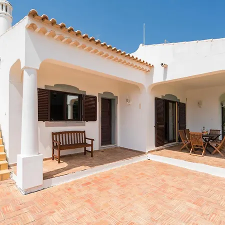 Traditonal Three Bedroom Alegria * Loule
